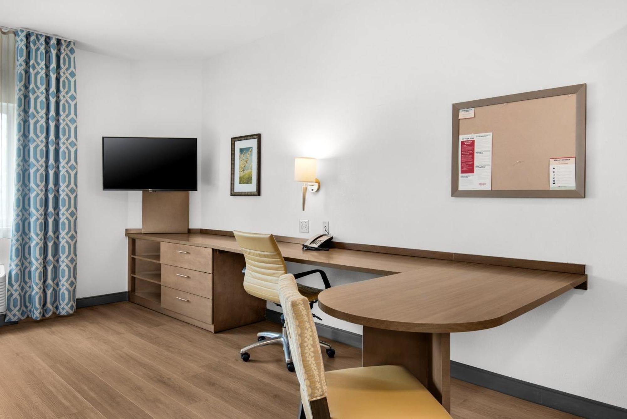 Candlewood Suites - Pensacola - University Area By Ihg Exterior foto